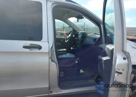 2016 Mercedes-Benz Metris из США, поврежденный, VIN WD4PG2EE8G3129175